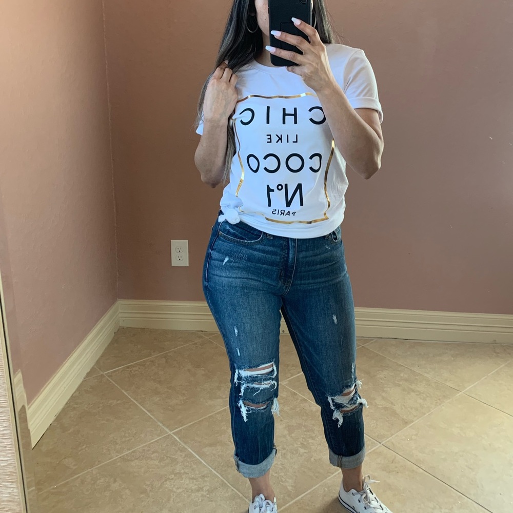 Graphic T-shirt - Picture 3 of 3